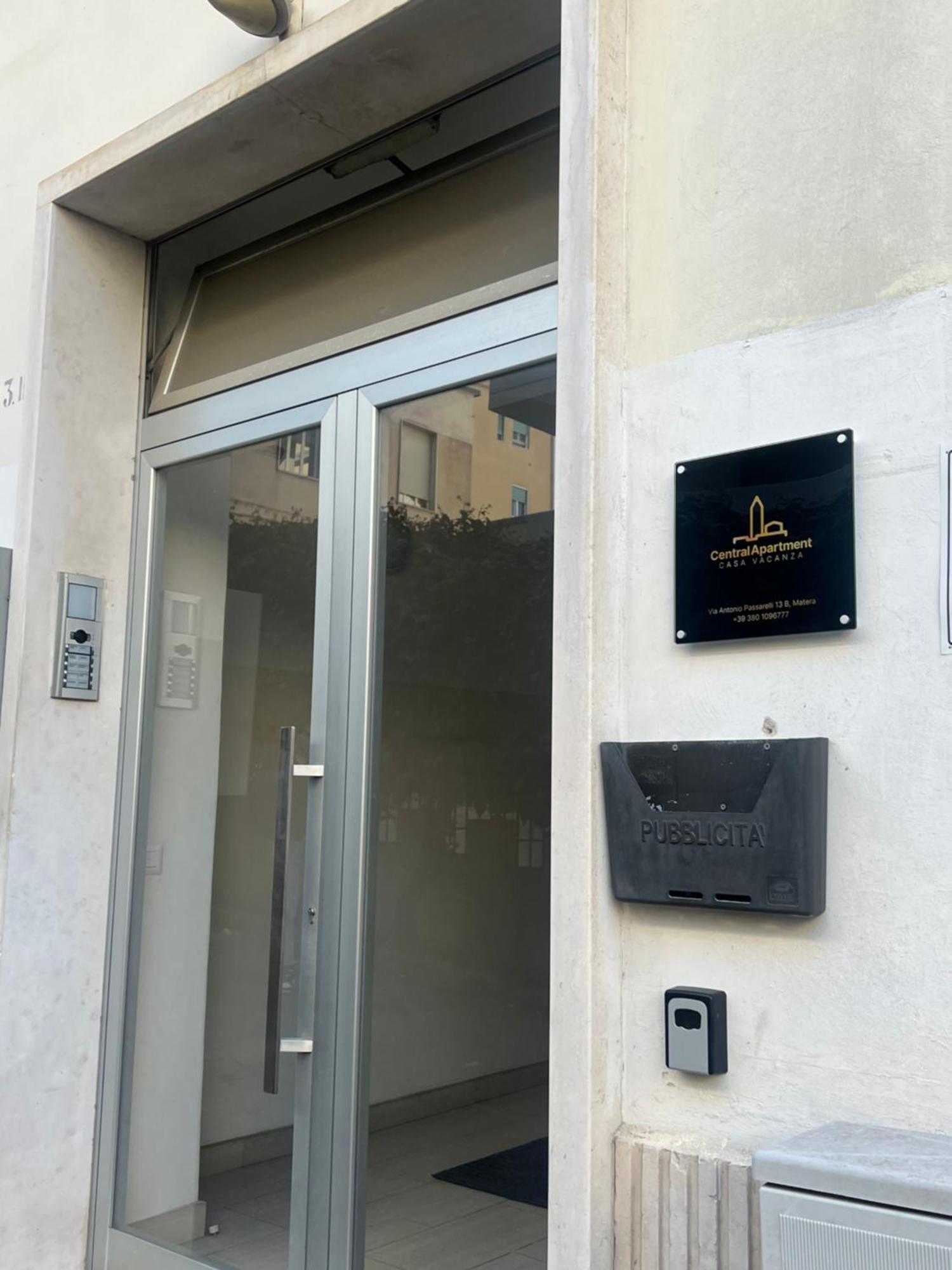 Central Apartment Matera Exterior photo